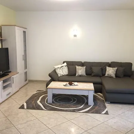 Schmidt's Ferienwohnung Apartment